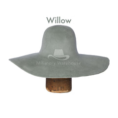 140g Premium Velour Capeline
